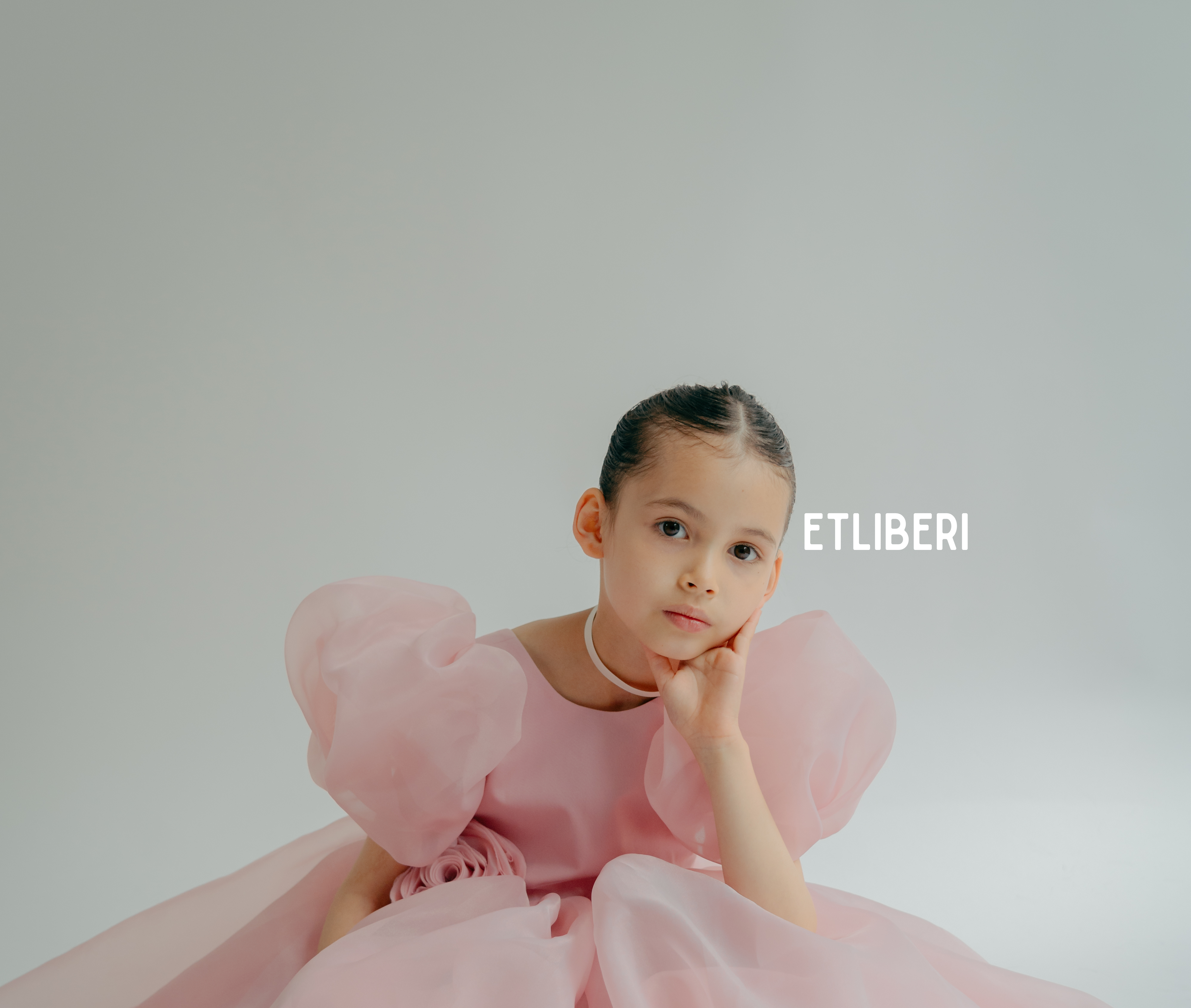 Why Choose Luxury Kids’ Clothing for the Holiday Season?